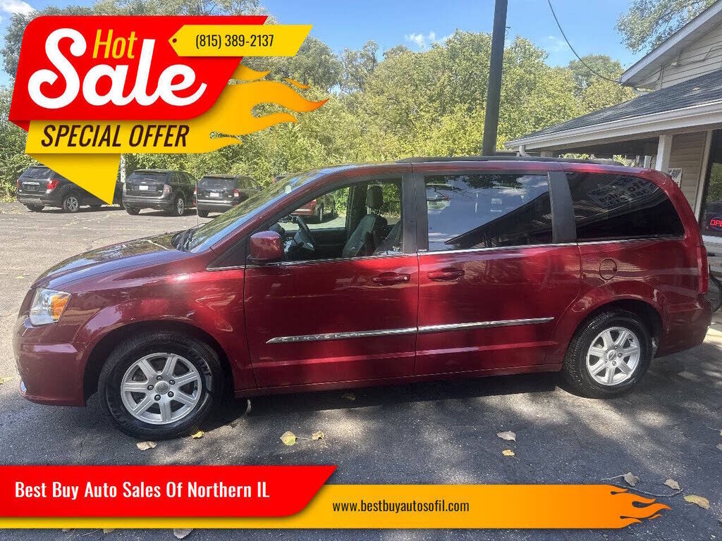 2012 CHRYSLER Town and Country