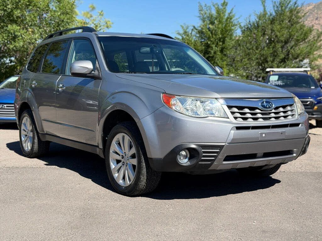 2011 SUBARU Forester