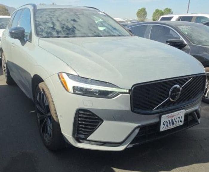 2026 VOLVO XC60