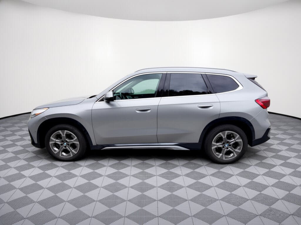 2025 BMW X1