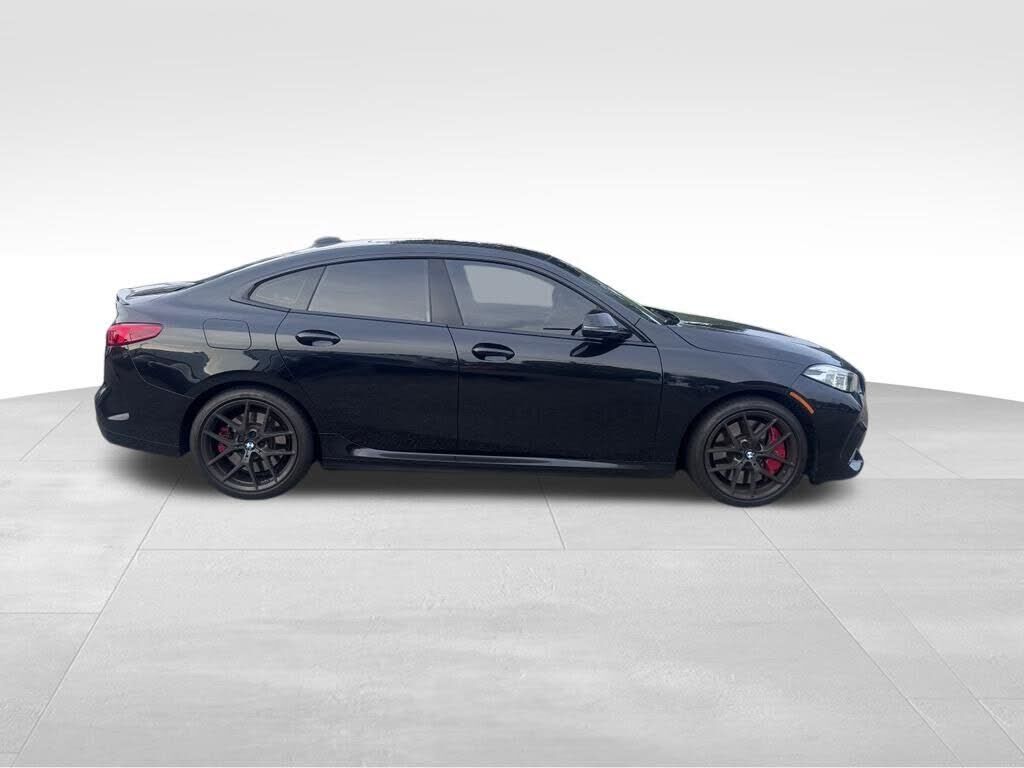 2024 BMW M235i