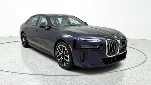 2025 BMW i7