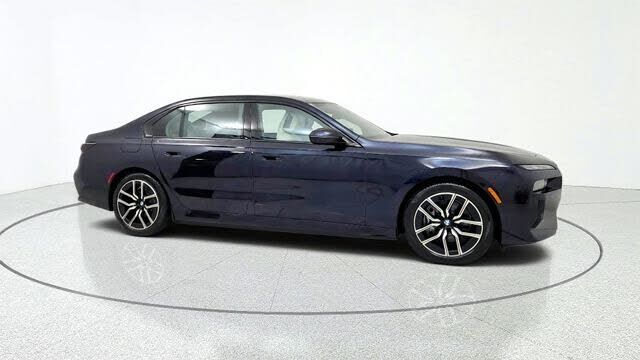 2025 BMW i7