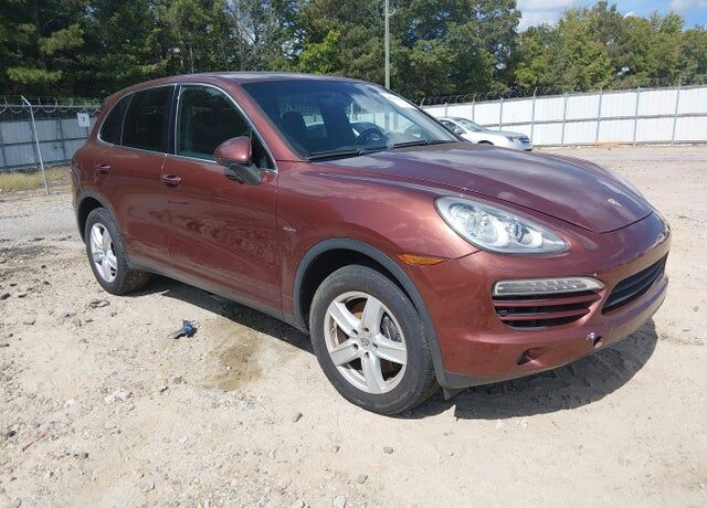 2013 PORSCHE Cayenne