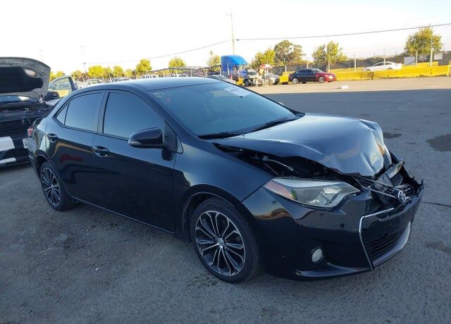 2015 TOYOTA Corolla