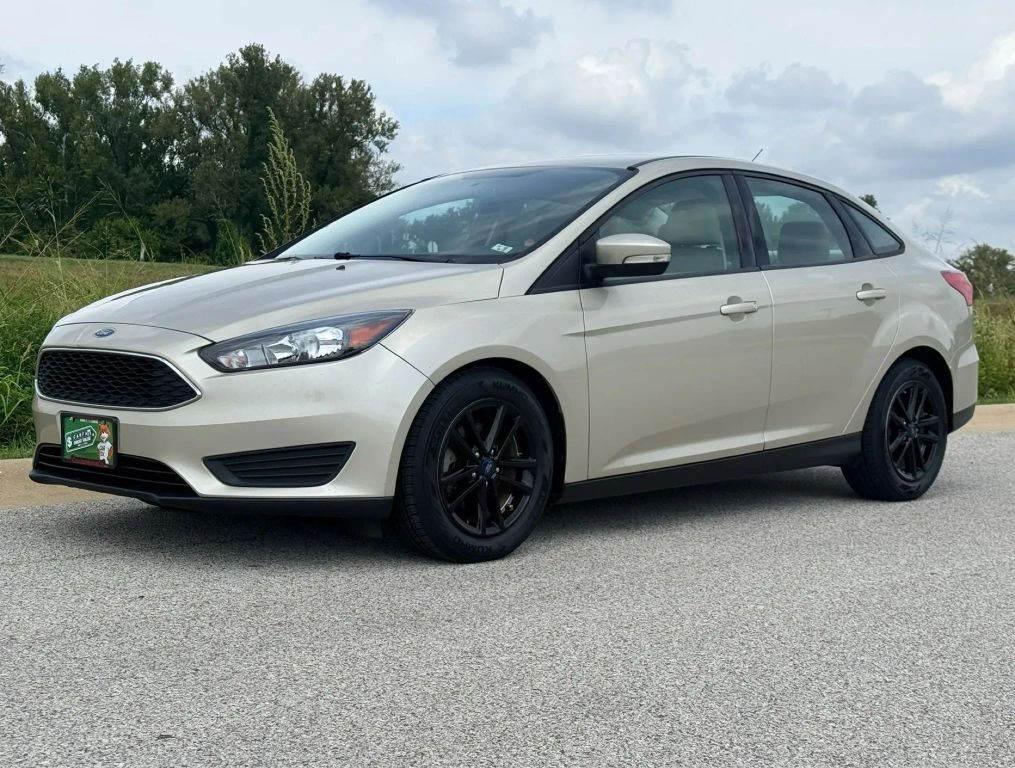 2017 FORD Focus