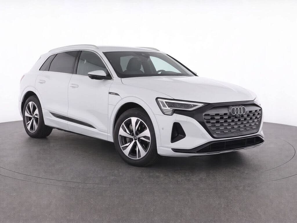 2024 Audi Q8