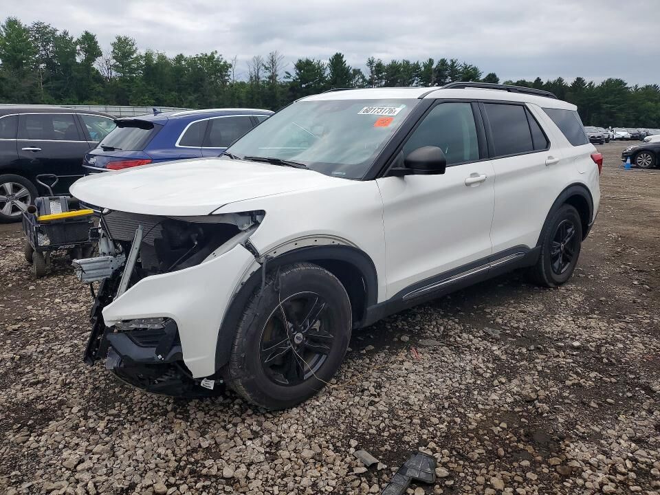 2021 FORD Explorer