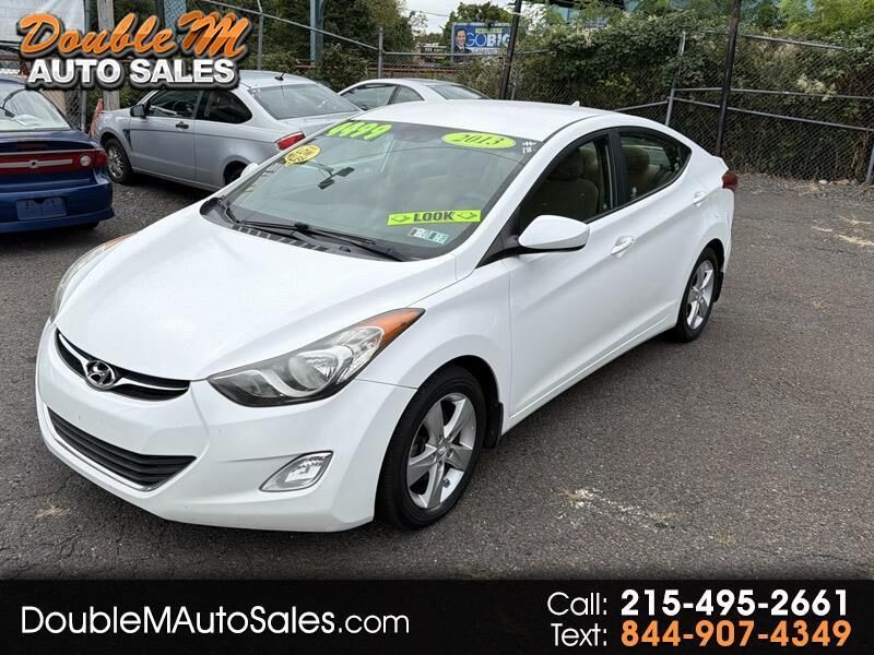 2013 HYUNDAI Elantra