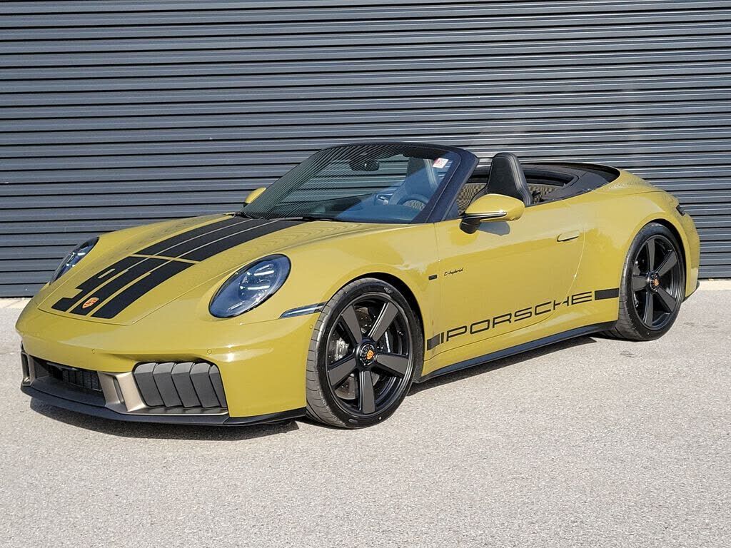 2026 PORSCHE 911