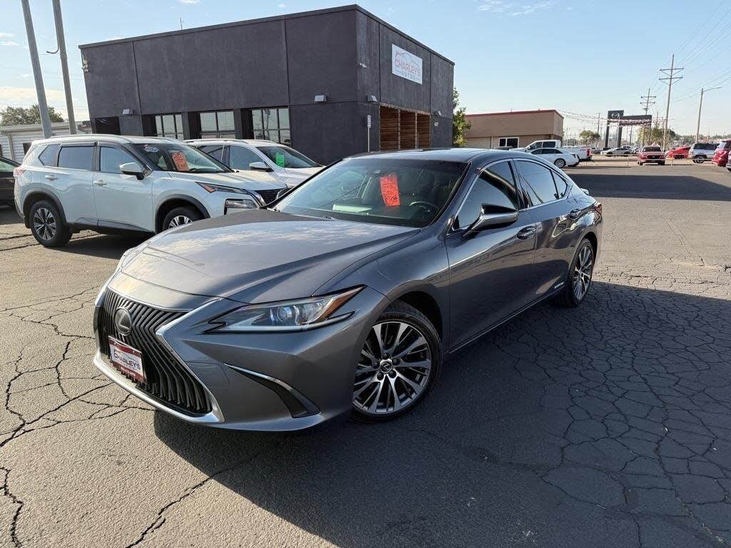 2019 LEXUS ES