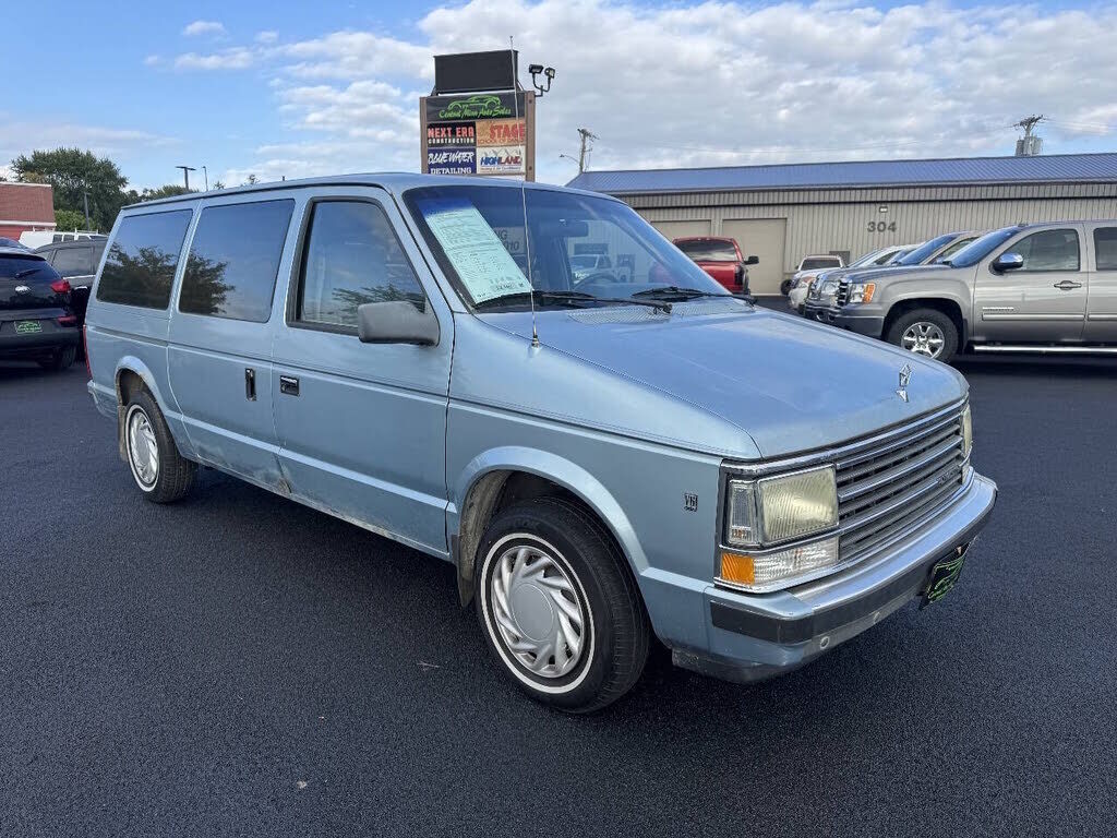 1990 PLYMOUTH Grand Voyager