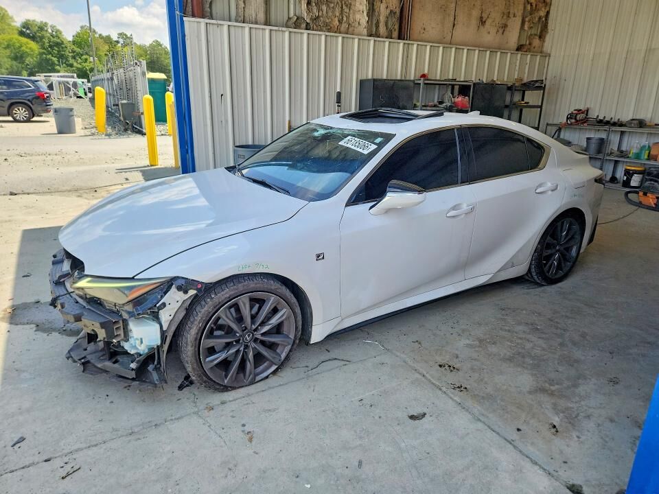 2022 LEXUS IS