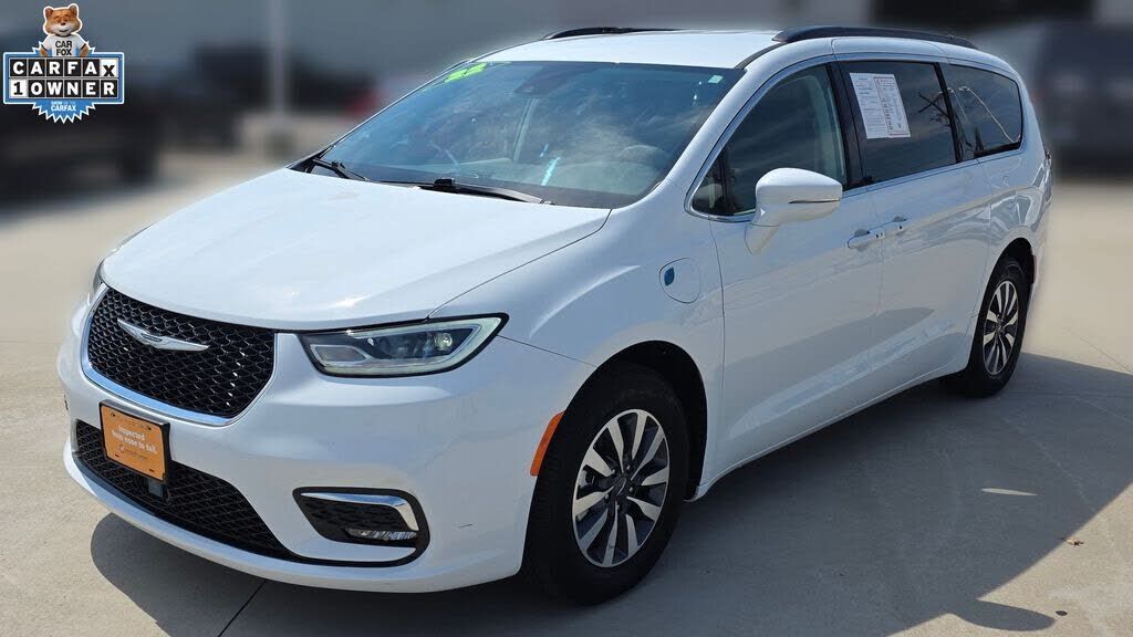 2022 CHRYSLER Pacifica
