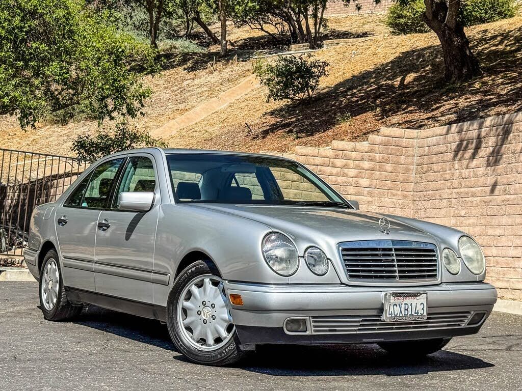 1999 MERCEDES-BENZ E-Class
