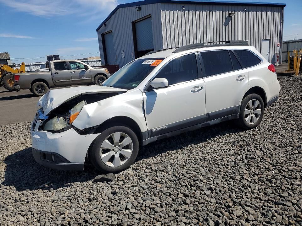 2012 SUBARU Outback