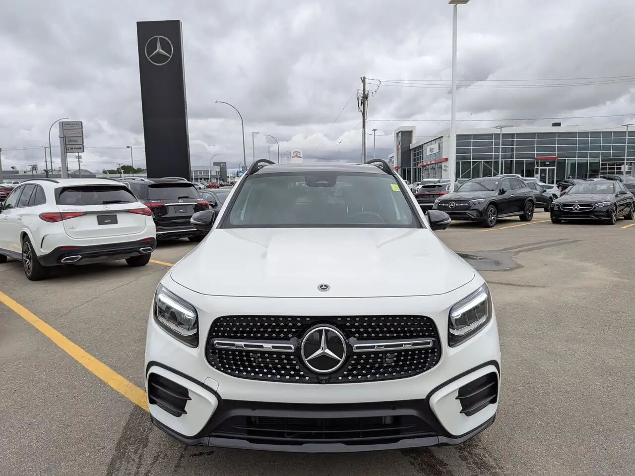 2025 Mercedes-Benz GLB-Class