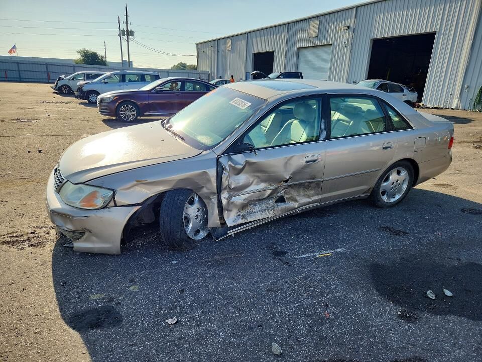 2004 TOYOTA Avalon
