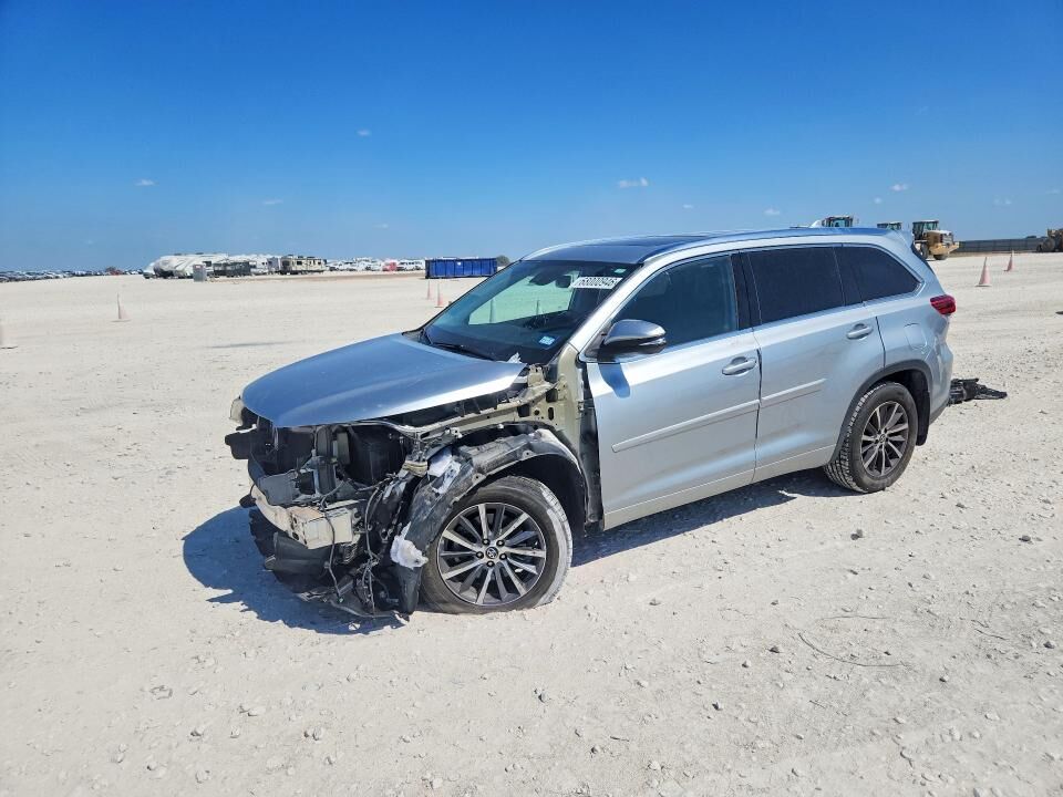 2018 TOYOTA Highlander