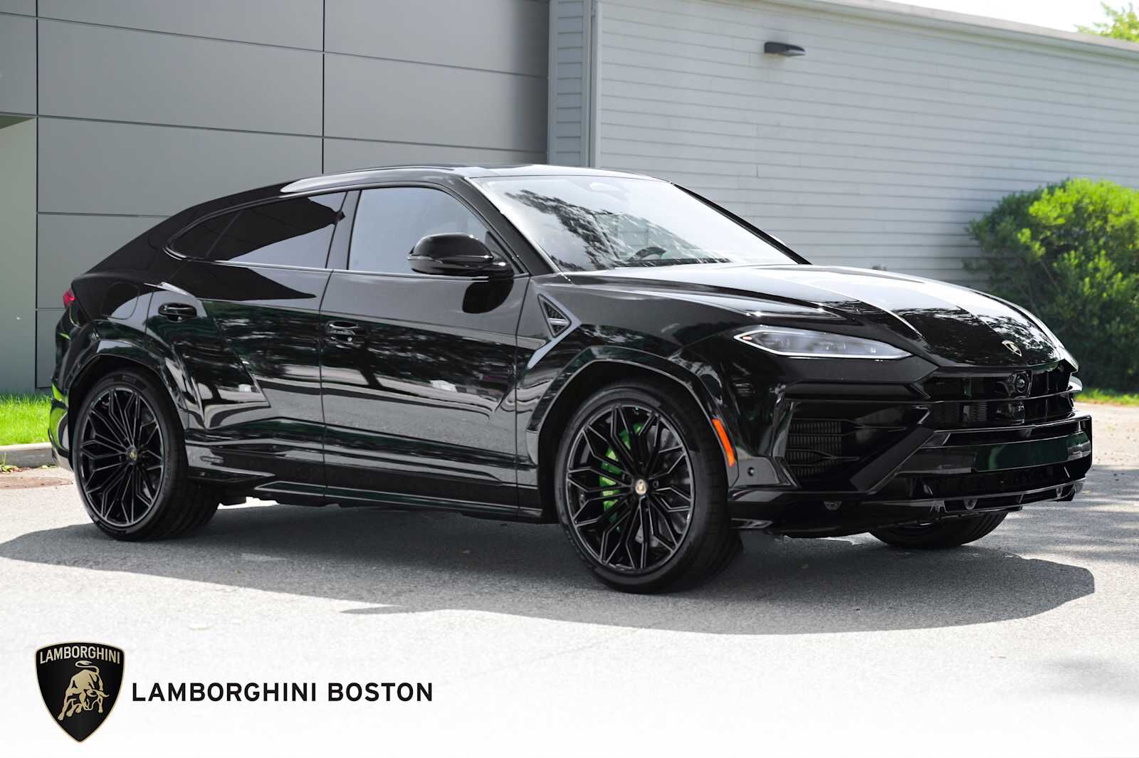 2026 LAMBORGHINI URUS