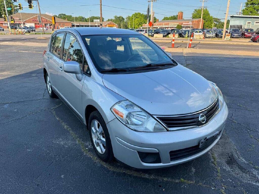 2012 NISSAN Versa
