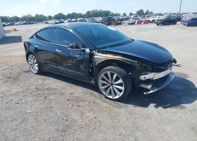 2018 TESLA Model 3