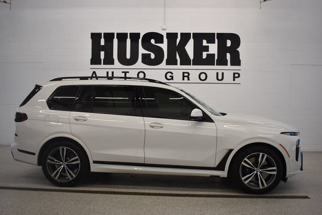 2024 BMW X7