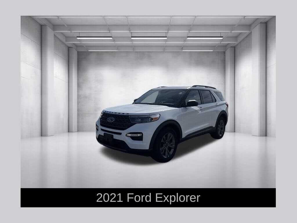 2021 FORD Explorer