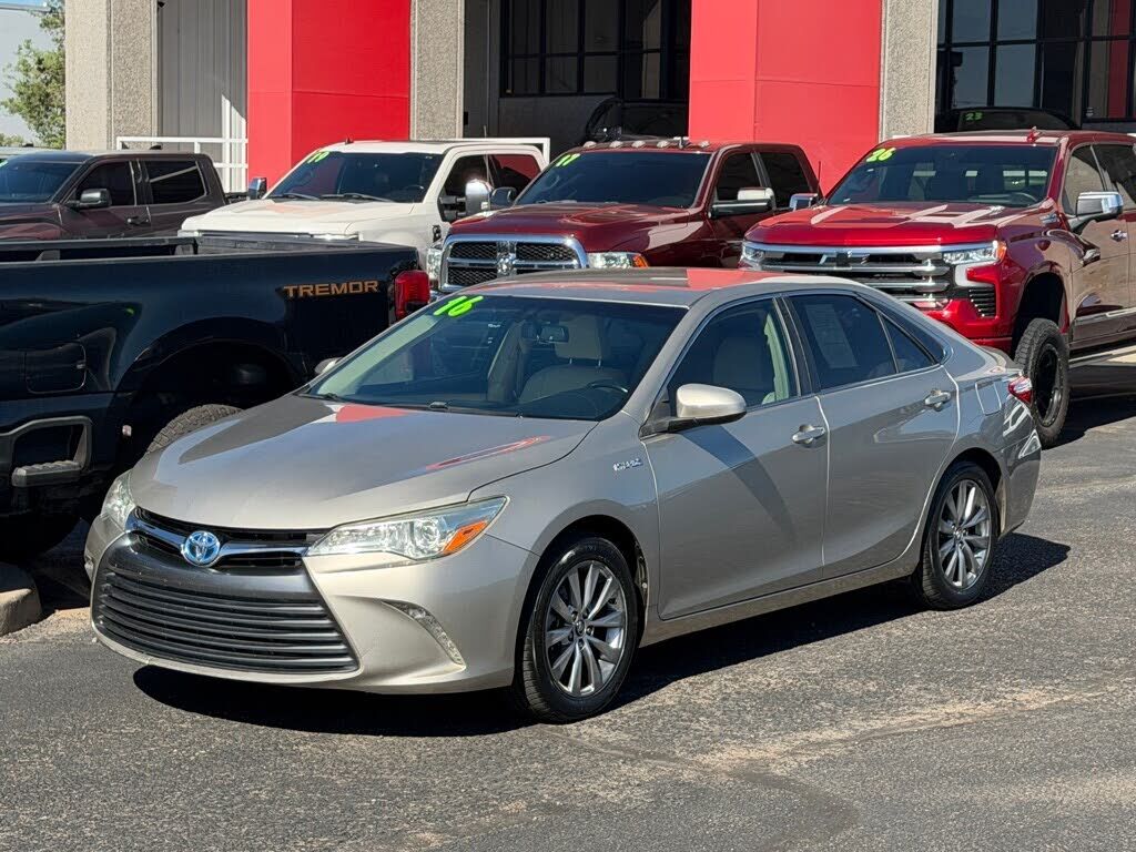 2016 TOYOTA Camry
