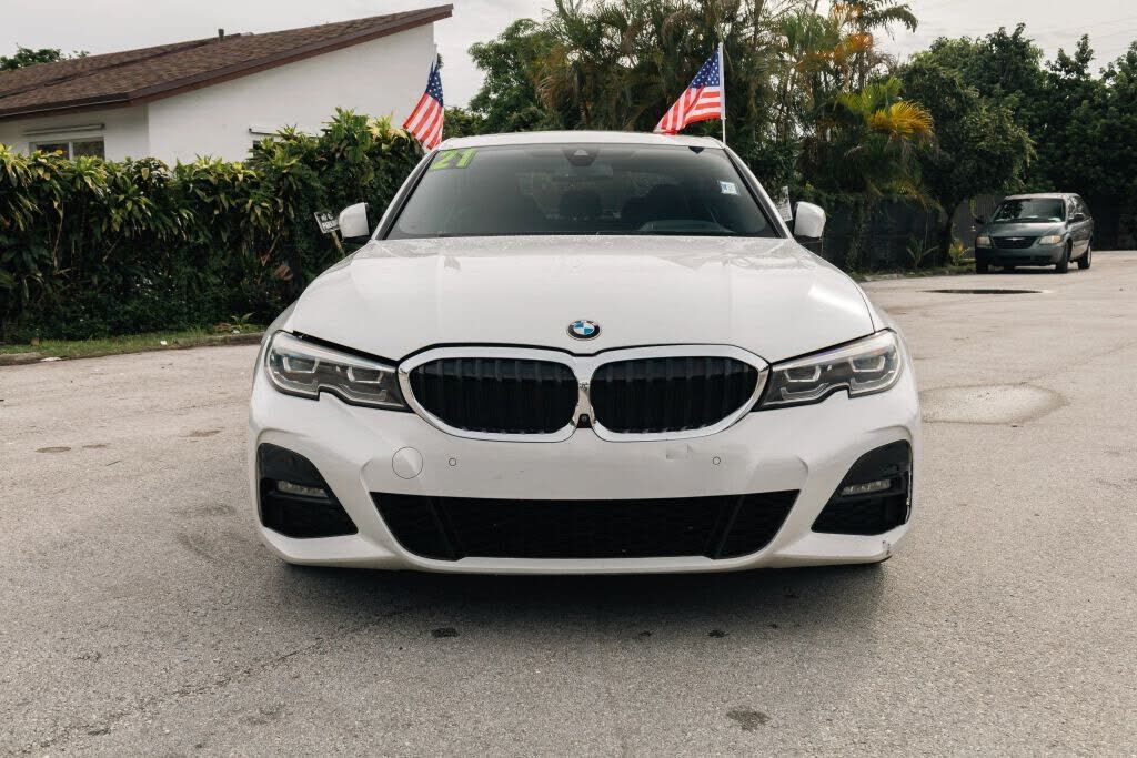 2021 BMW 330i