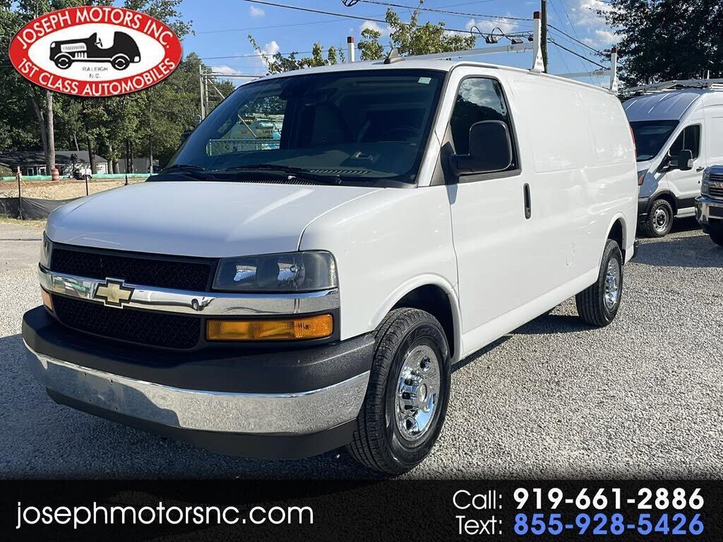 2020 CHEVROLET Express