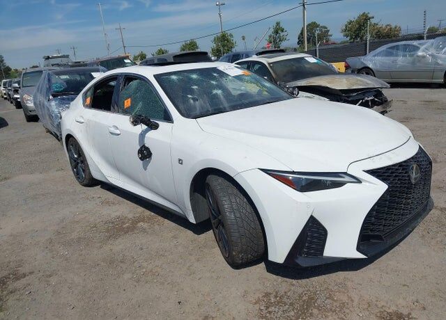 2021 LEXUS IS