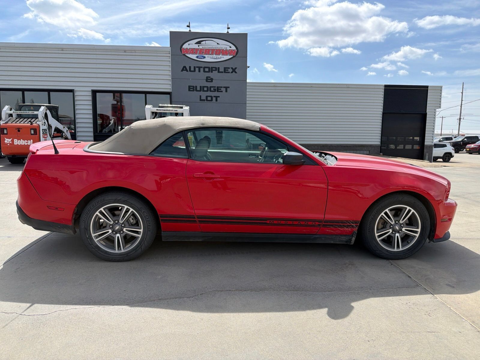 2011 FORD Mustang