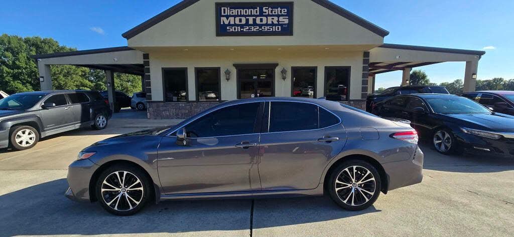 2019 TOYOTA Camry