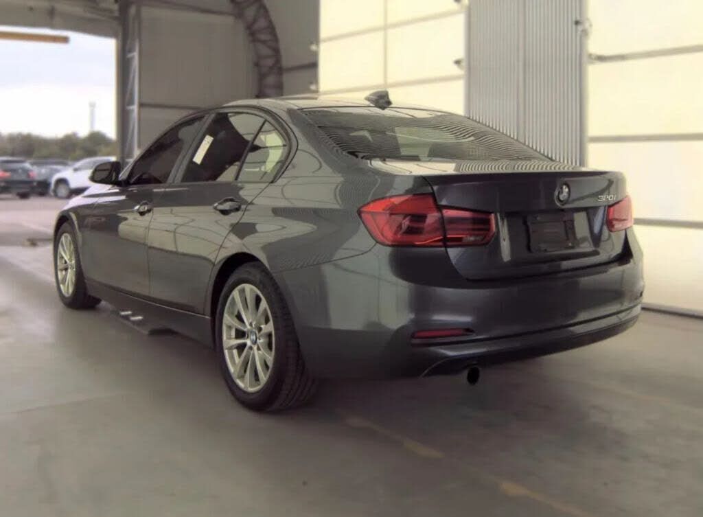 2016 BMW 320i