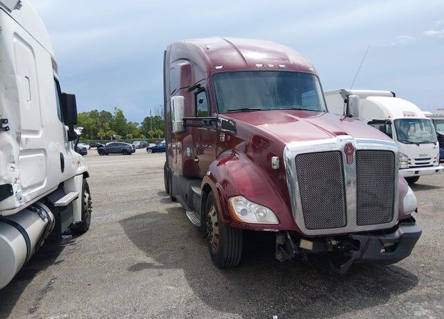 2017 KENWORTH T680