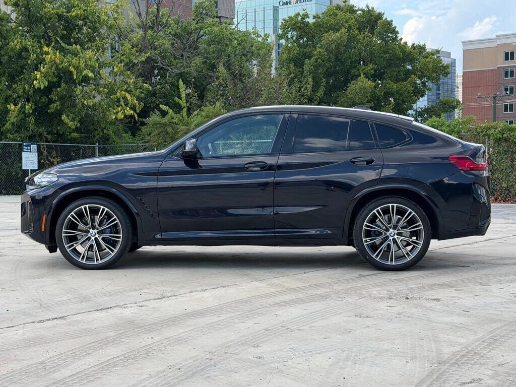 2023 BMW X4