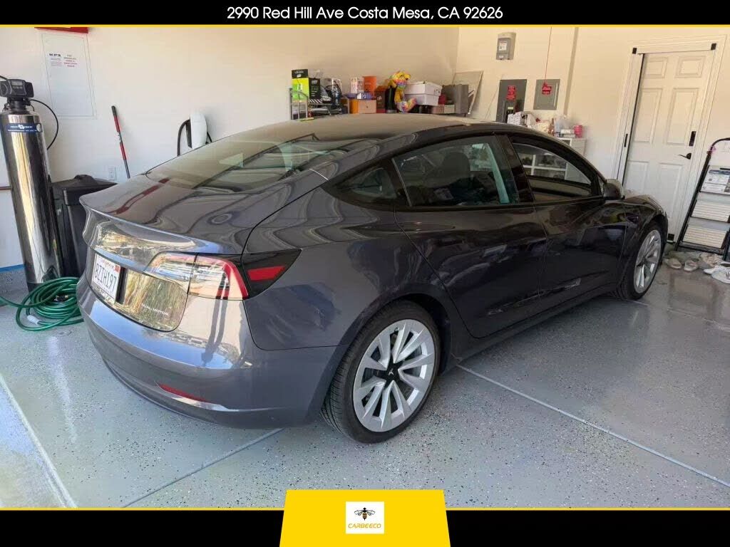 2022 TESLA Model 3