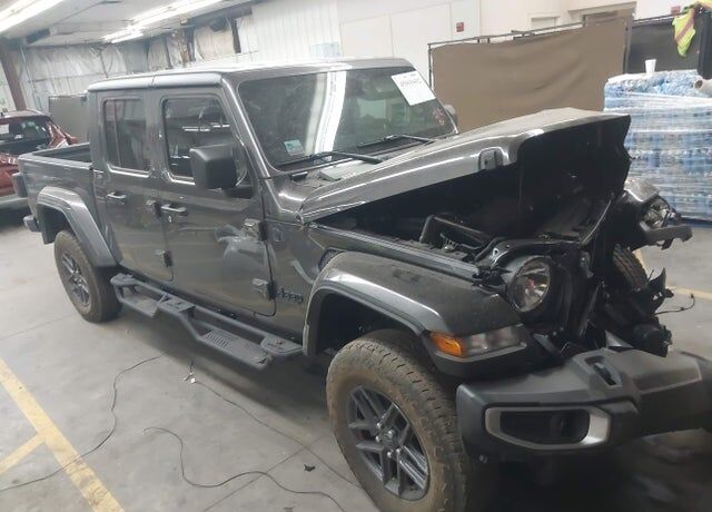 2025 JEEP Gladiator