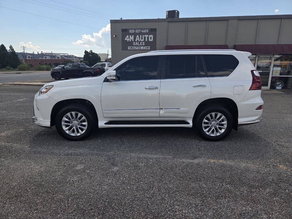 2017 LEXUS GX