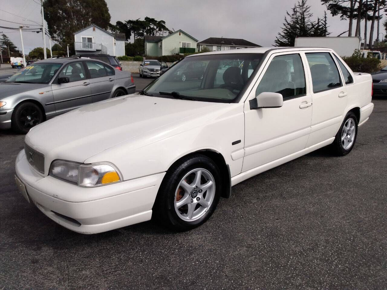 1998 VOLVO S70