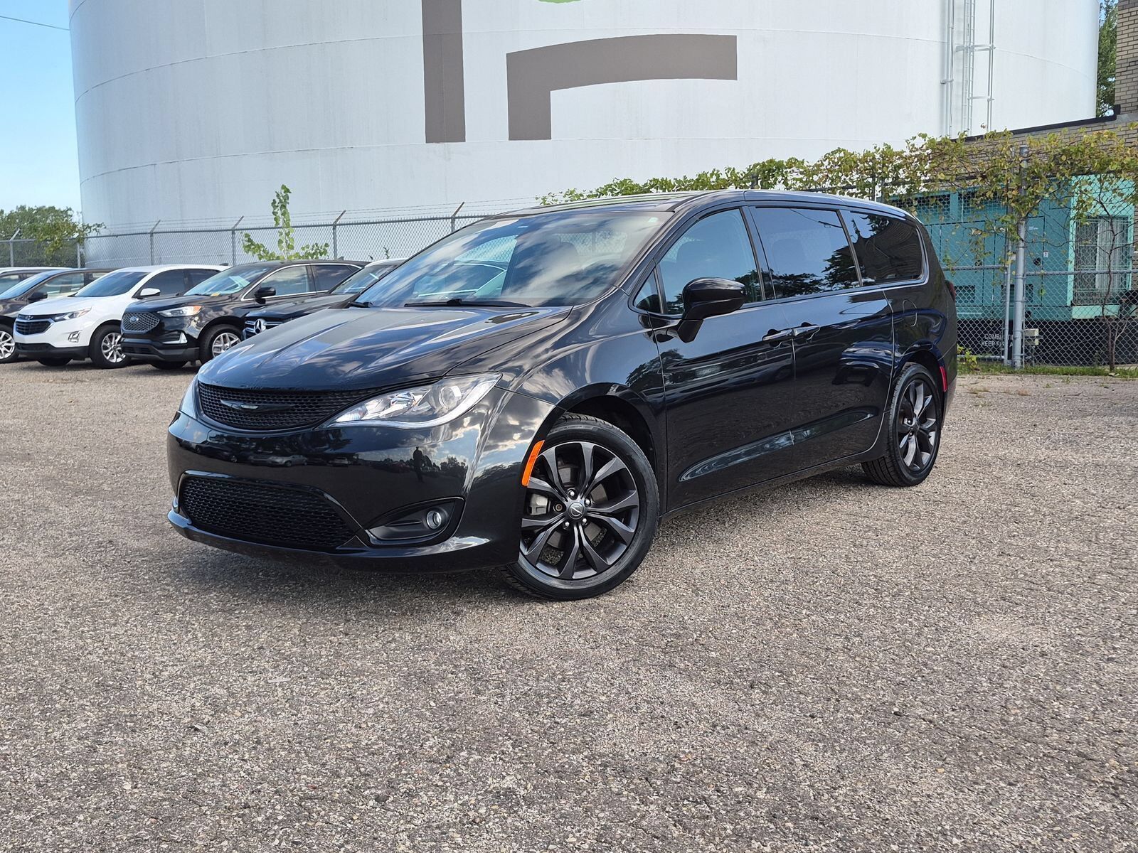 2019 CHRYSLER Pacifica