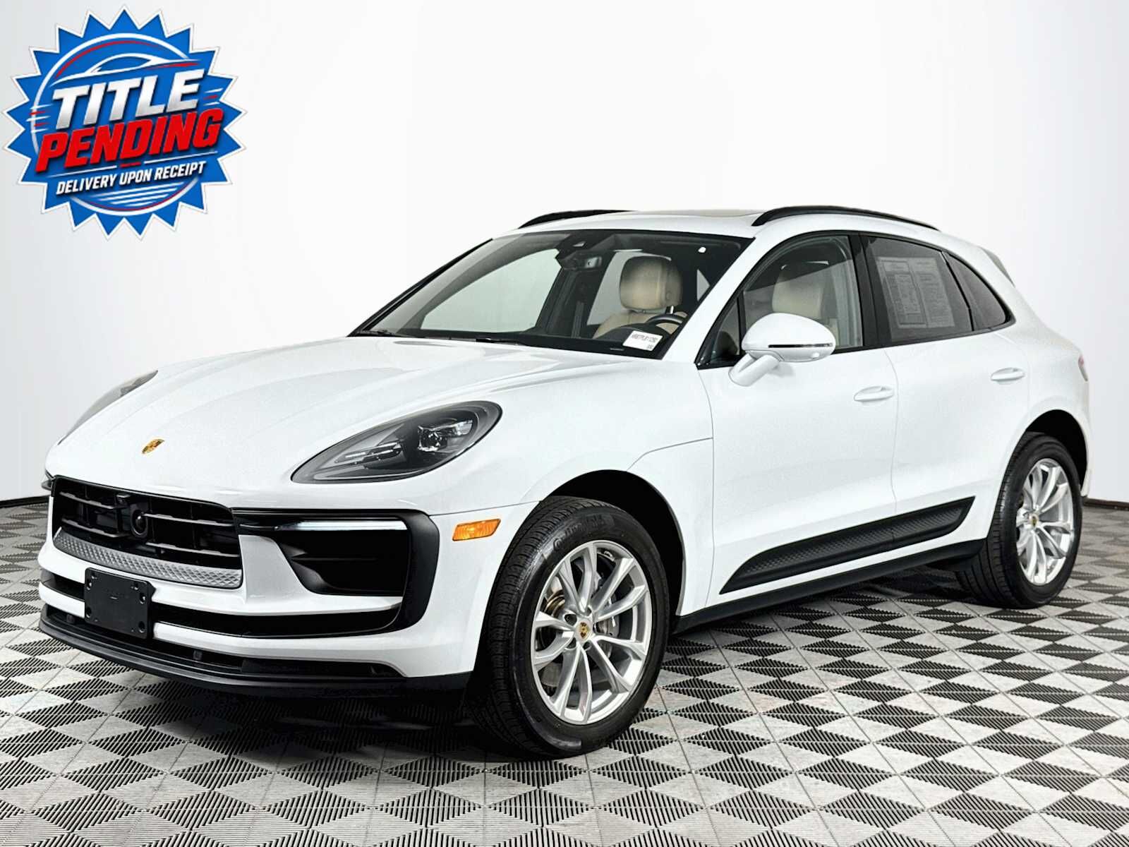 2023 PORSCHE Macan