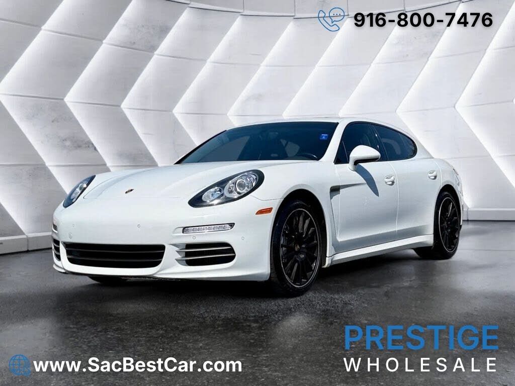 2015 PORSCHE Panamera