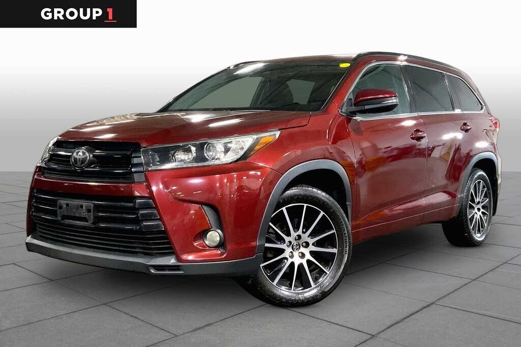 2017 TOYOTA Highlander