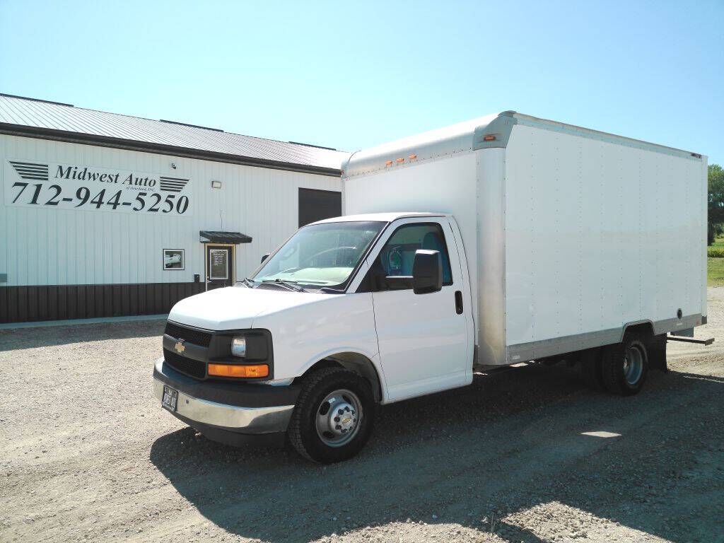 2017 CHEVROLET Express