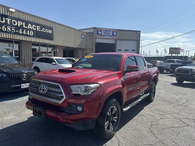 2017 TOYOTA Tacoma