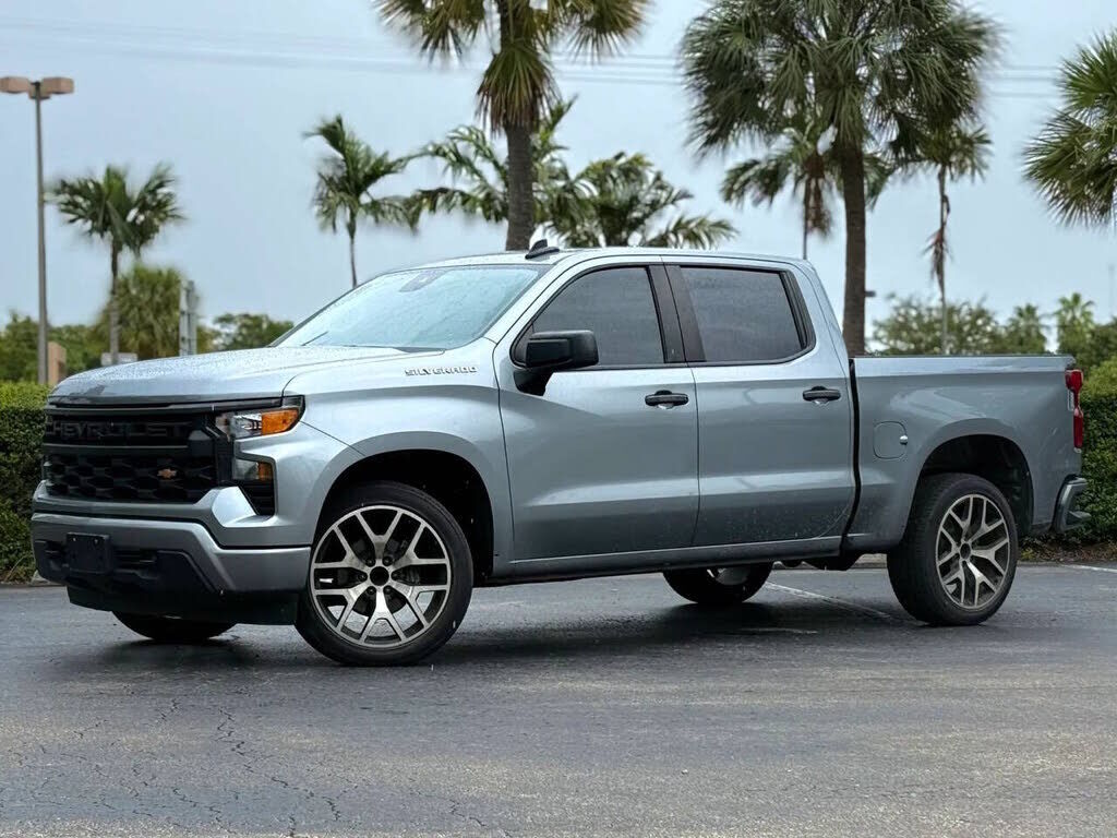 2024 CHEVROLET Silverado