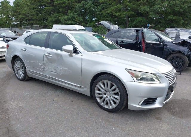 2013 LEXUS LS