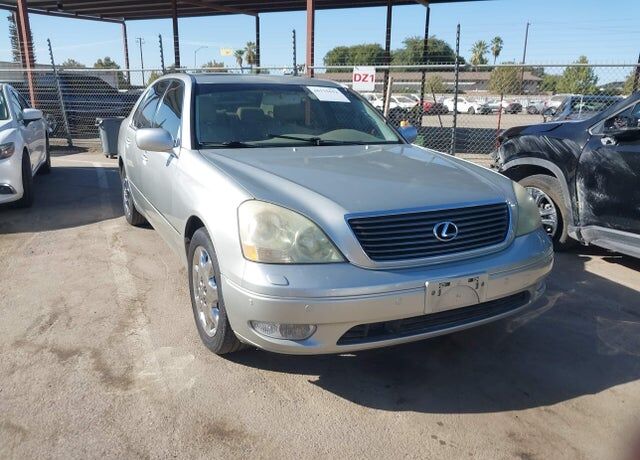 2002 LEXUS LS
